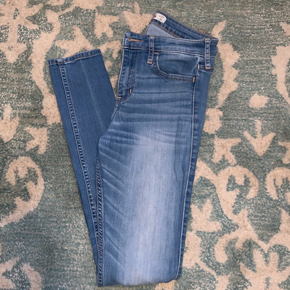 Hollister Highrise Jeans